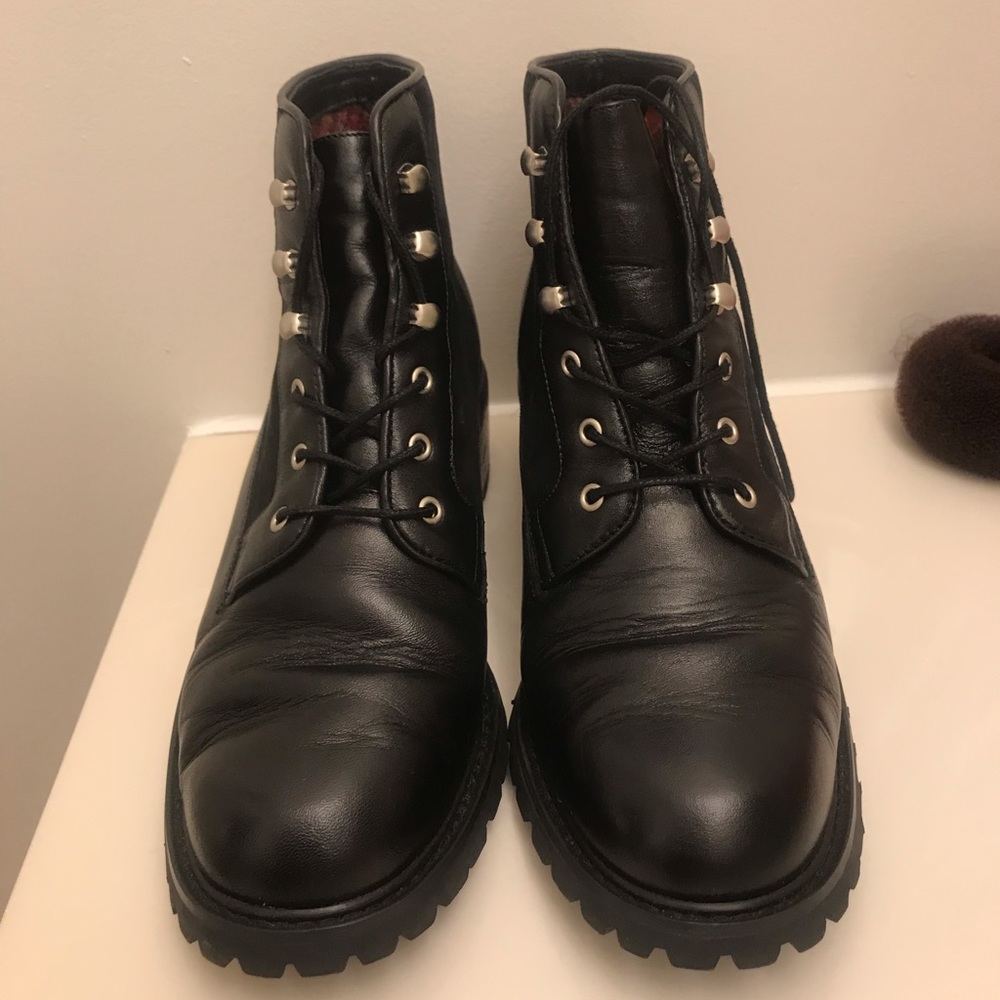 Jones New York LEATHER BOOTS